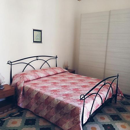 Appartement Dimora De Rossi à Bari Extérieur photo