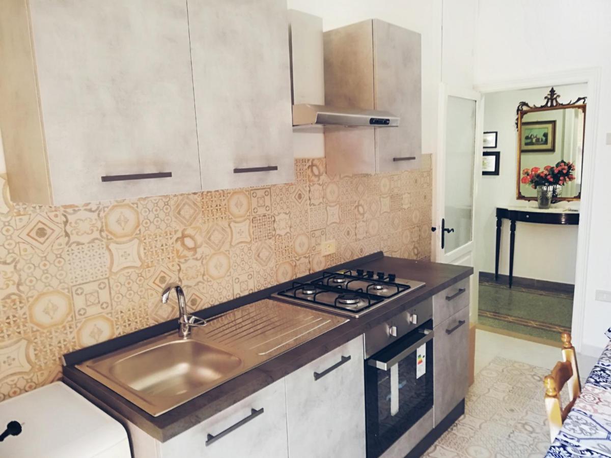 Appartement Dimora De Rossi à Bari Extérieur photo