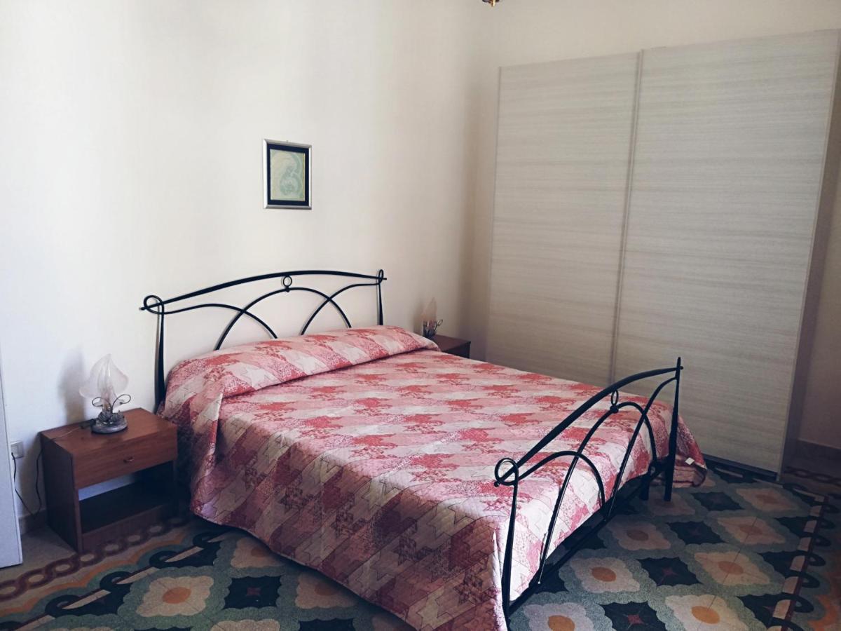 Appartement Dimora De Rossi à Bari Extérieur photo