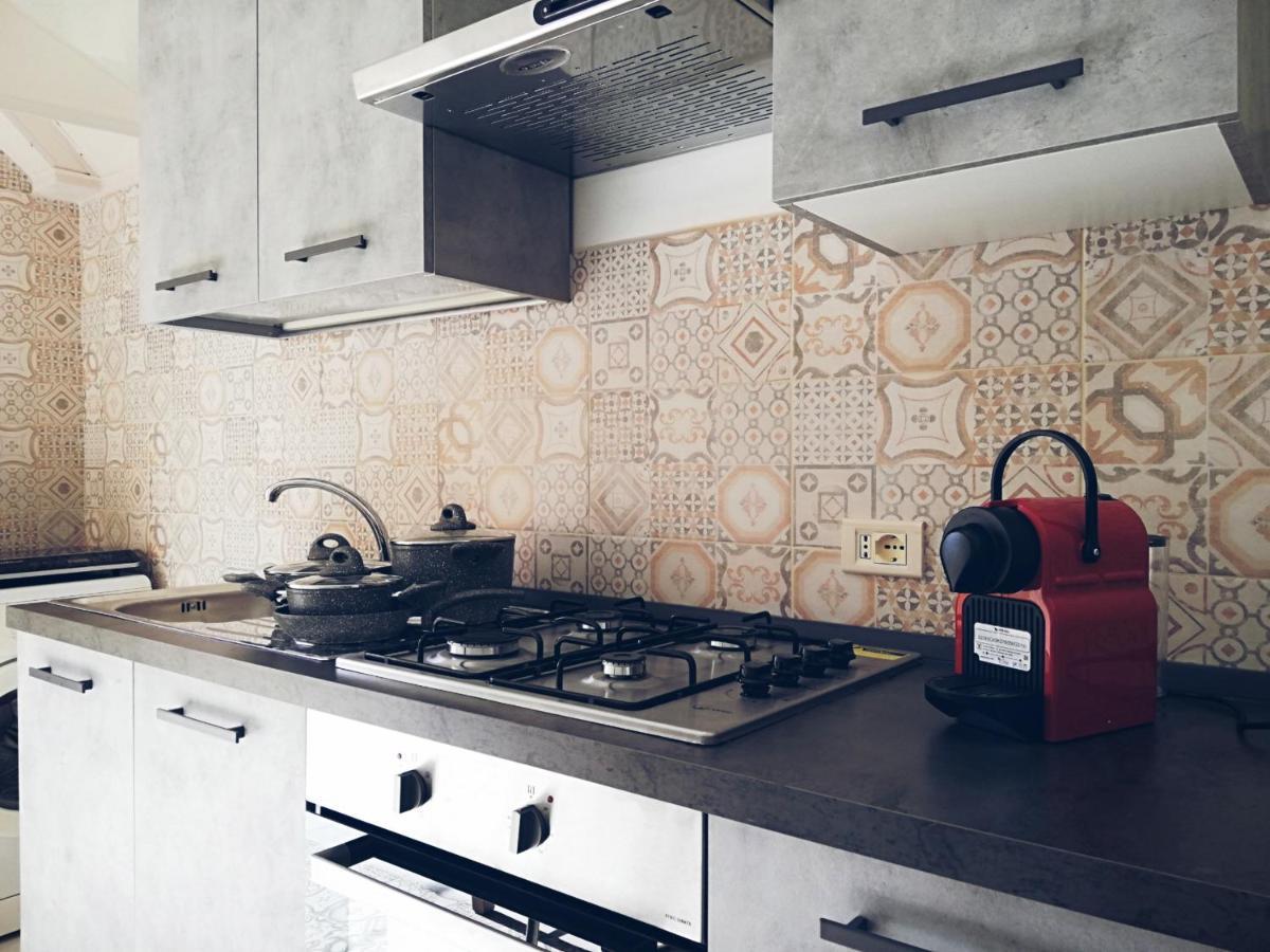 Appartement Dimora De Rossi à Bari Extérieur photo