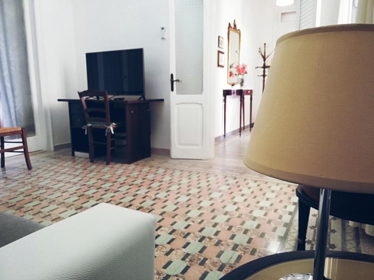Appartement Dimora De Rossi à Bari Extérieur photo