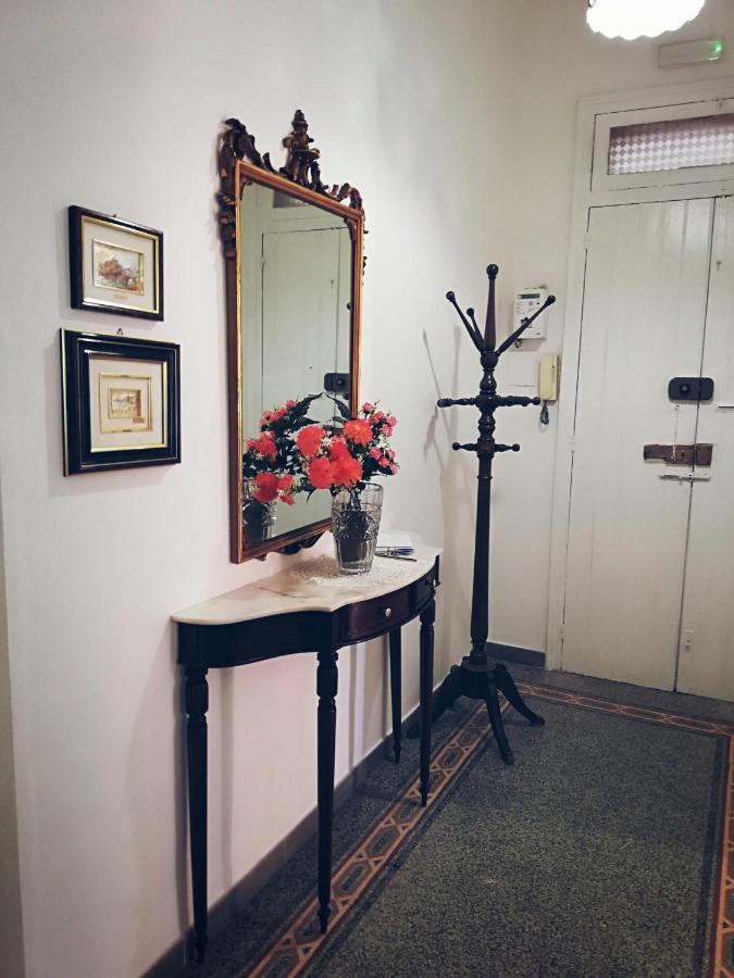 Appartement Dimora De Rossi à Bari Extérieur photo