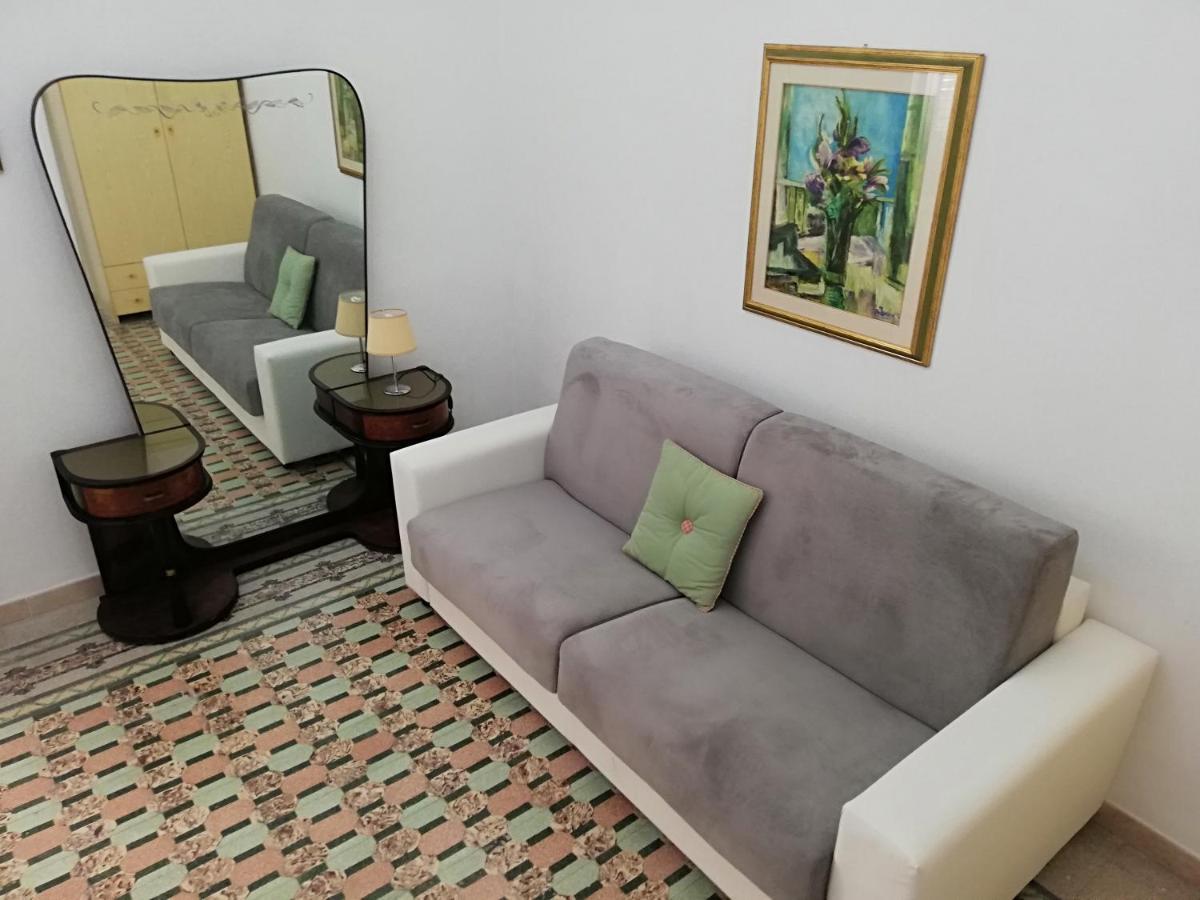 Appartement Dimora De Rossi à Bari Extérieur photo